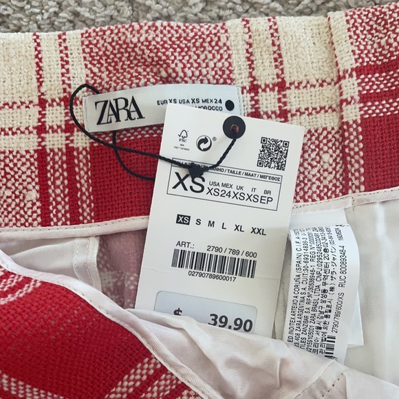 Zara skirt with pockets both size - Picture 4 of 4